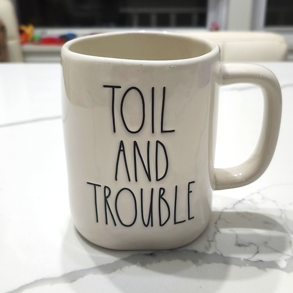 "Toil and Trouble" Rae Dunn coffee mug  NWOT🎉 ☕️